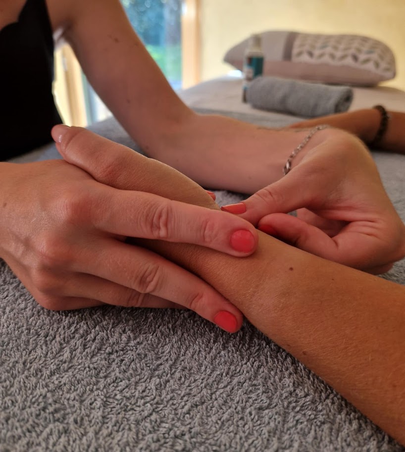 Angélique réflexologie palmaire